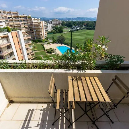 Grande Terrasse Avec Vue Mer & San Peyre * Mandelieu